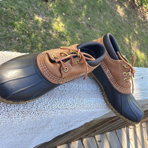 LL Bean Women’s Bean Boots, Gumshoes Medium - Picture 16 of 17